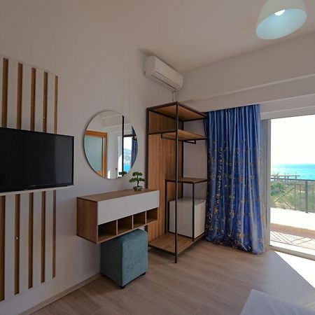 Hotel Holiday Sarande Exterior photo
