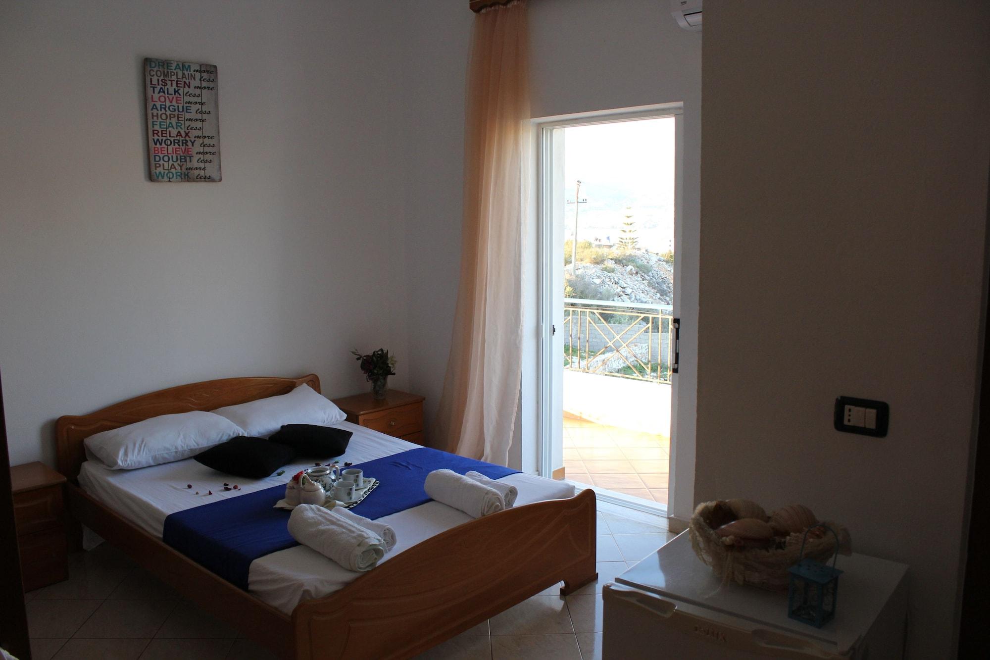 Hotel Holiday Sarande Exterior photo