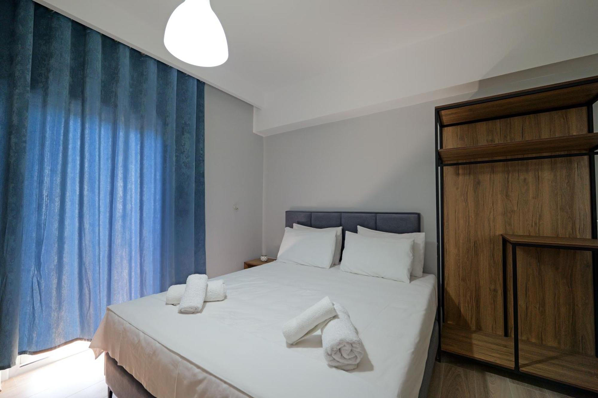 Hotel Holiday Sarande Exterior photo