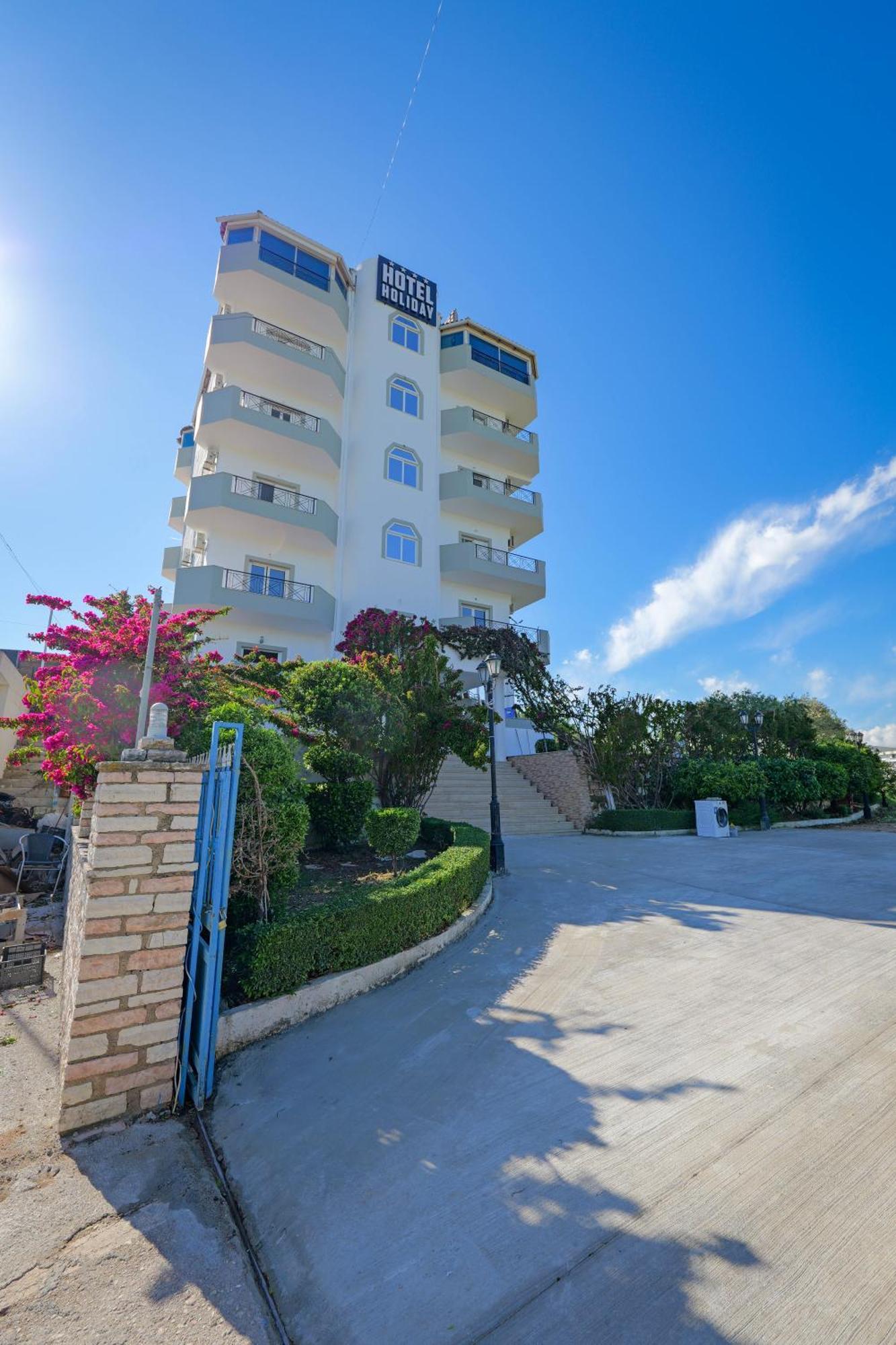 Hotel Holiday Sarande Exterior photo